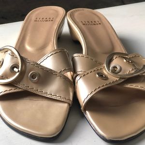 7.5N Stuart Weitzman Gold Sandal with Gold Buckle